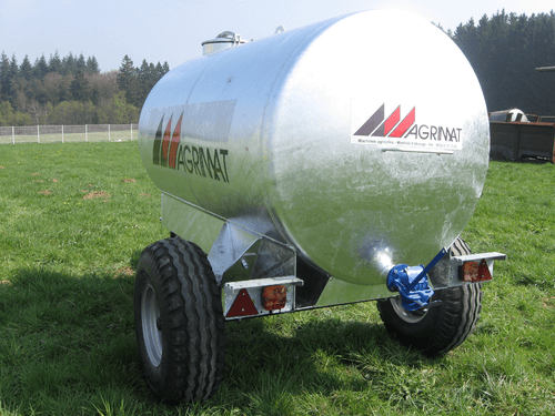 Matériel d'élevage - Abreuvoirs/bacs/tonne à eau - Tonne à eau monocoque