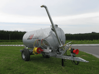 Matériel d'élevage - Abreuvoirs/bacs/tonne à eau - Tonne à eau sur châssis
