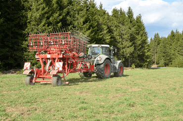 Entretien - Herse prairie, herse étrille - Entretien prairie,  herse, régénérateur et peigne à gazon