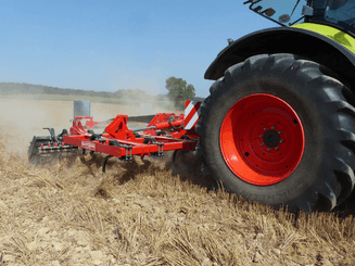 Travail du sol - Outils à dents - Cultivateur Canadien CLR 35 5 m